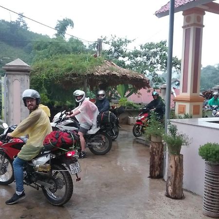 Thac Ba Family Homestay Ho To Eksteriør billede