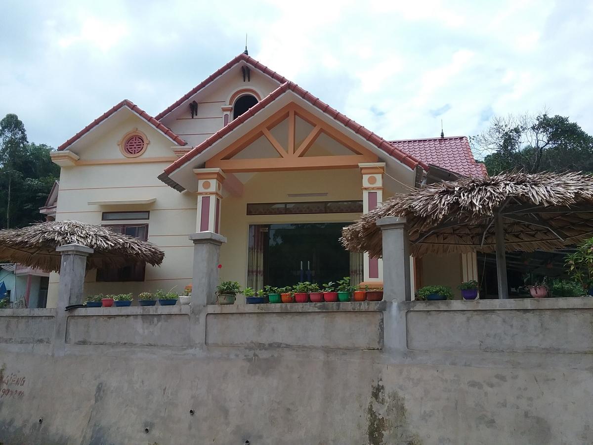 Thac Ba Family Homestay Ho To Eksteriør billede