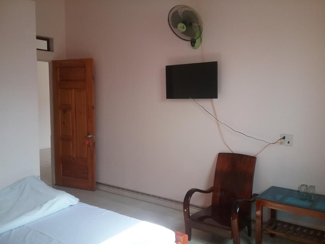 Thac Ba Family Homestay Ho To Eksteriør billede